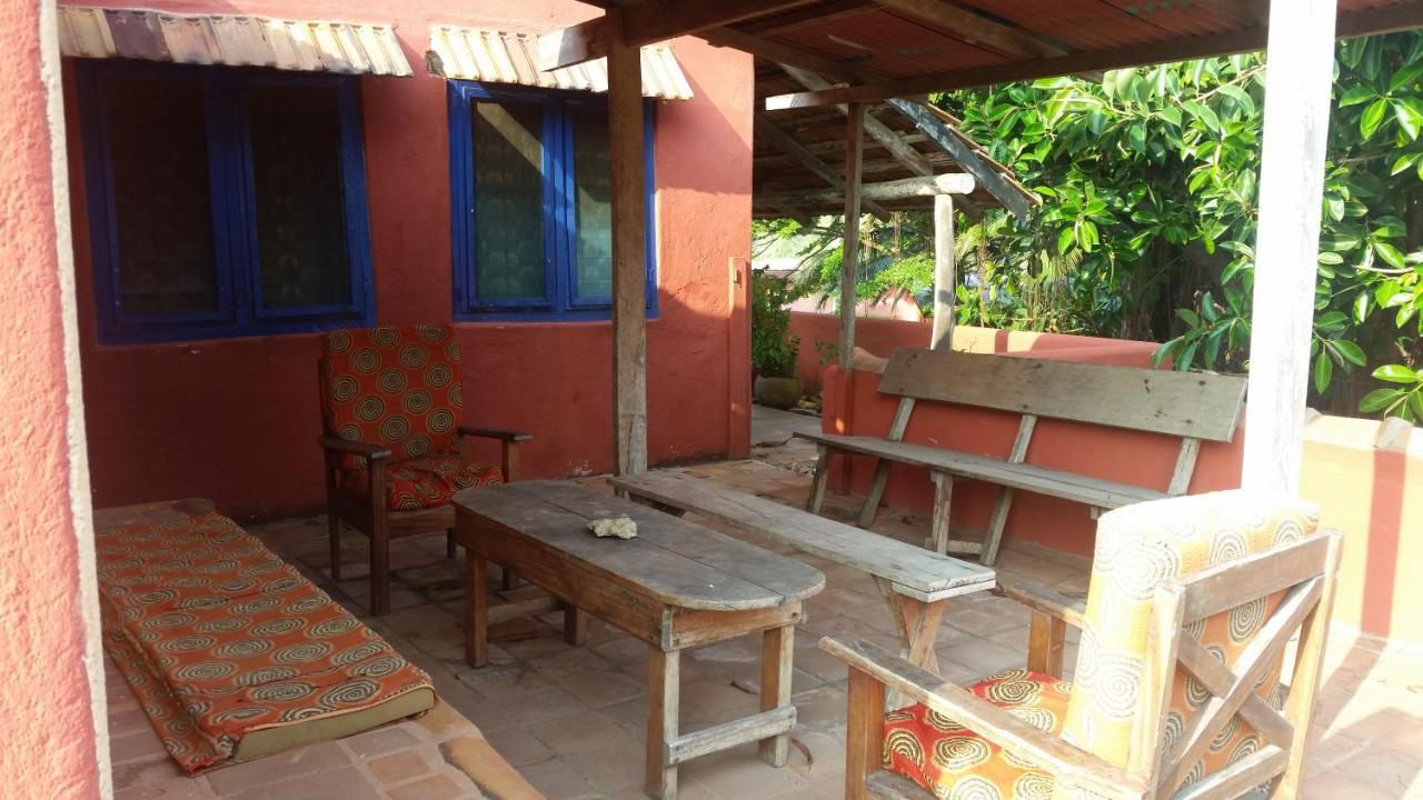 Big Milly'S Backyard Hotel Kokrobite Exterior photo