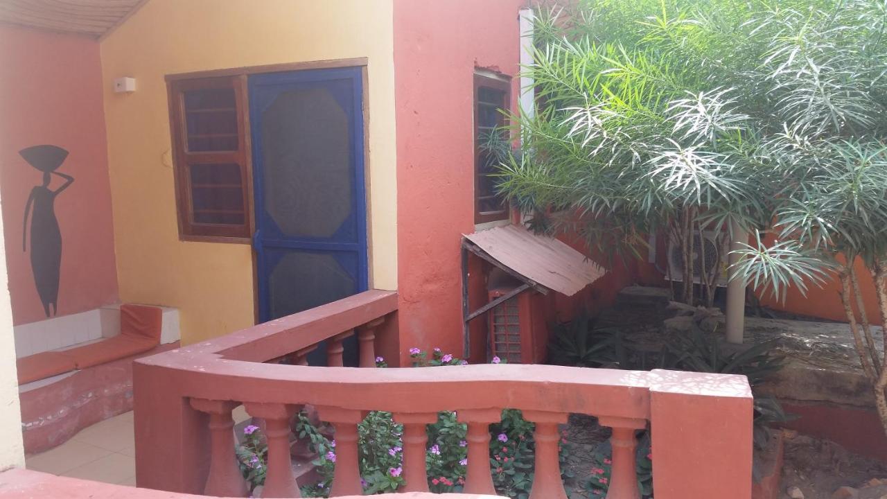 Big Milly'S Backyard Hotel Kokrobite Exterior photo