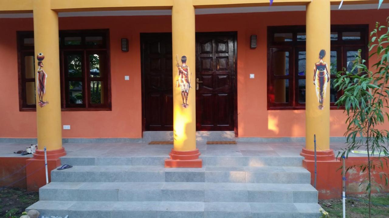 Big Milly'S Backyard Hotel Kokrobite Exterior photo
